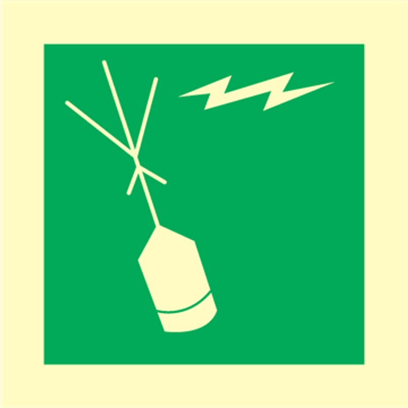 Oppbevaring av nødpeilesender - IMO skilt med symbol